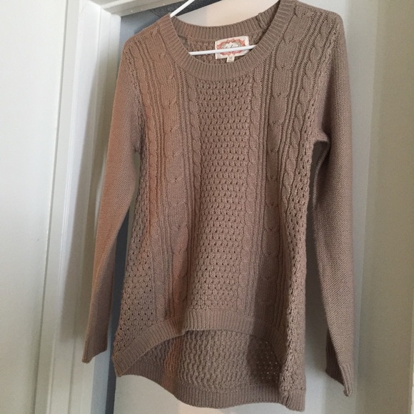 Beige Sweater💐