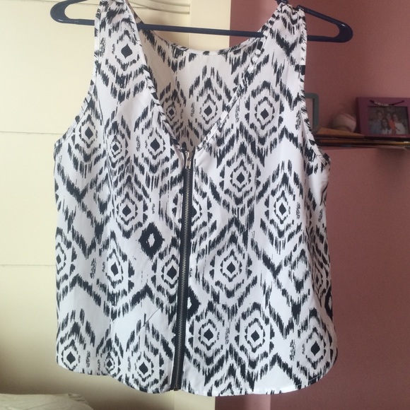 Tank top - Picture 2 of 2