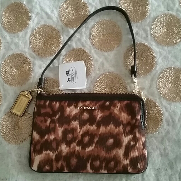 Coach accessory! Small wristlet. - Picture 2 of 4