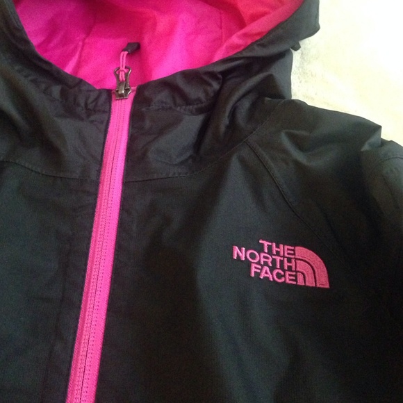 SOLD 📣 Black and Pink North Face Jacket - Picture 3 of 5