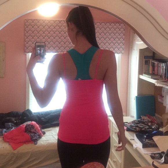 Tank top - Picture 2 of 4