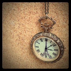 RESERVED EUC Claire's clock pendant