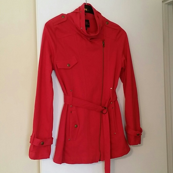 RED WALKER COAT