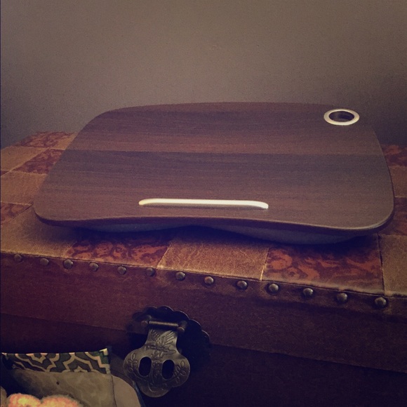 Lap desk