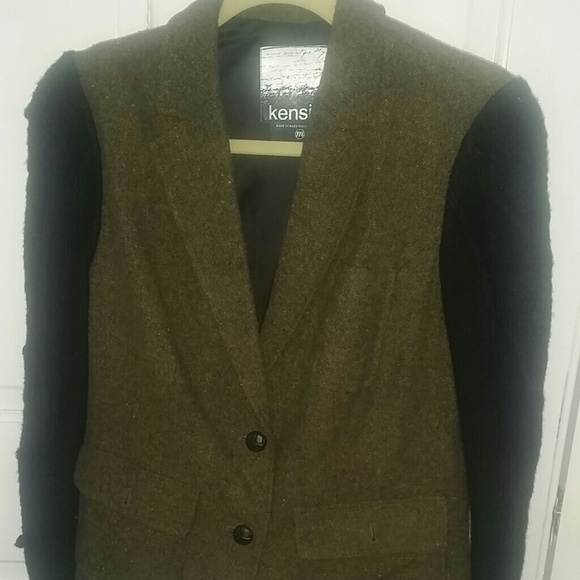 Blazer - Picture 1 of 2