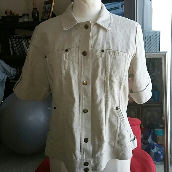 Trendy ColdWater Creek Linen Blend Short Jacket!