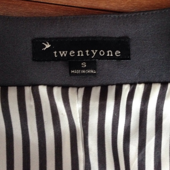 Forever 21 Vest - Picture 4 of 4