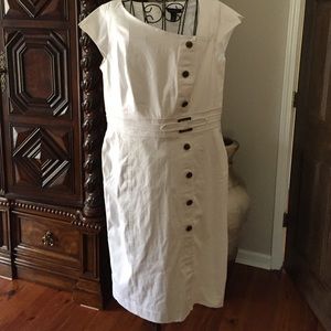 WhiteHouseBlack Market white dress accent buttons