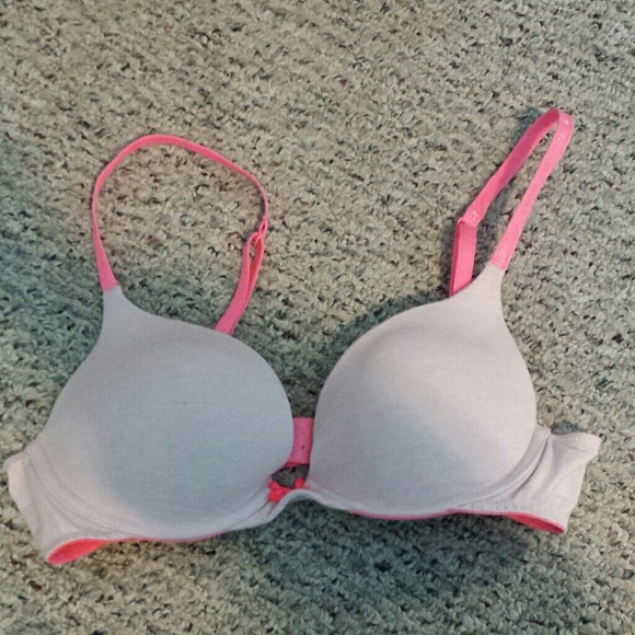 Brand new never worn Victorias secret bra!