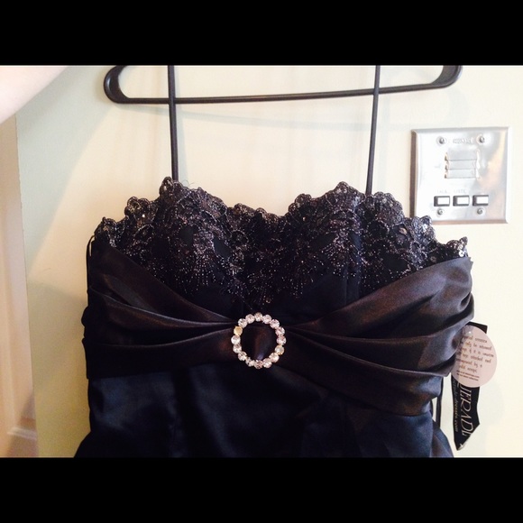 dress black