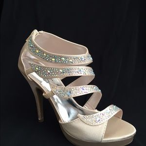 Elegant Rhinestone Nude Heels
