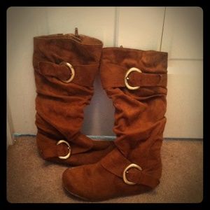 Brown boots