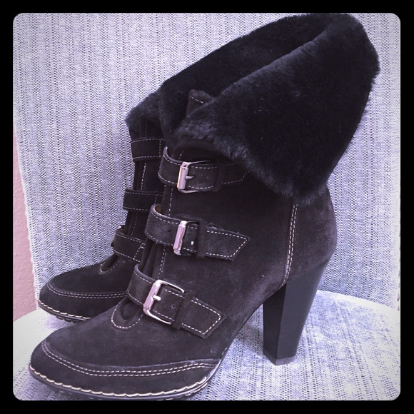 Size 8 Sofft Skagen Black Suede booties BN no box