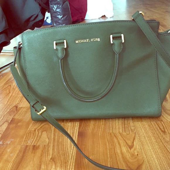 Michael kors army green bag