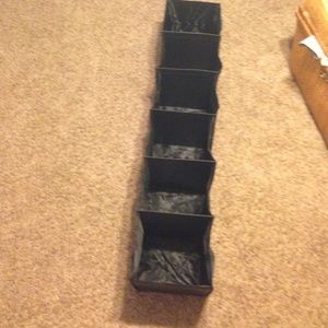 6 slot hanging holder for any use!