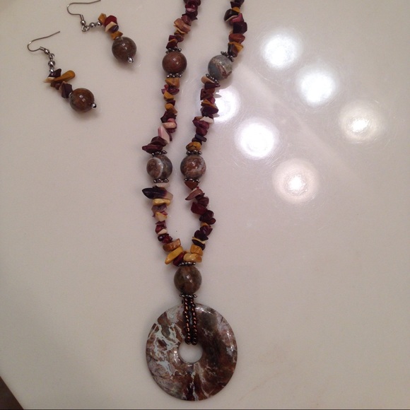Semiprecious stone necklace and earrings