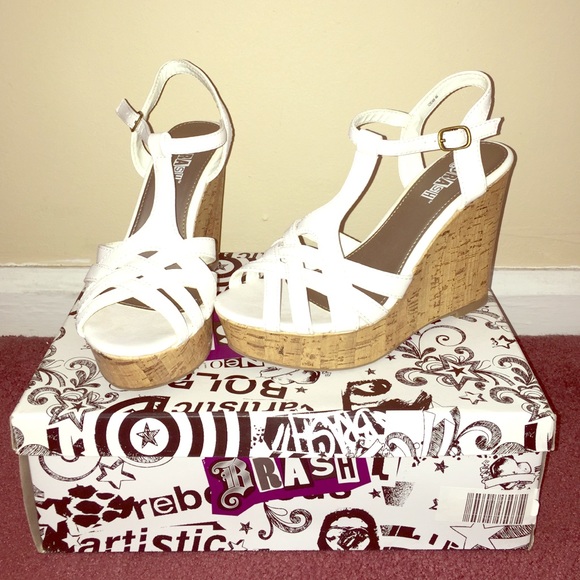 Brash Shoes - White strappy wedges