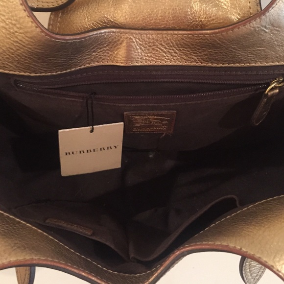 Burberry purse - Picture 3 of 4