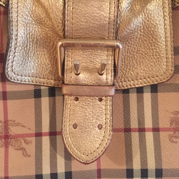 Burberry purse - Picture 4 of 4