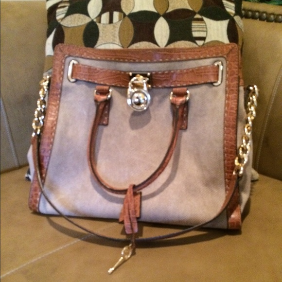 Michael kors purse