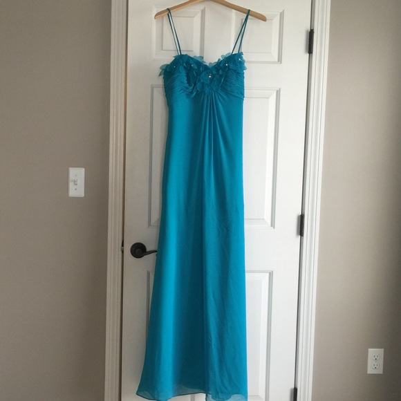 David's Bridal Dresses & Skirts - Beautiful long aqua blue David's Bridal dress.
