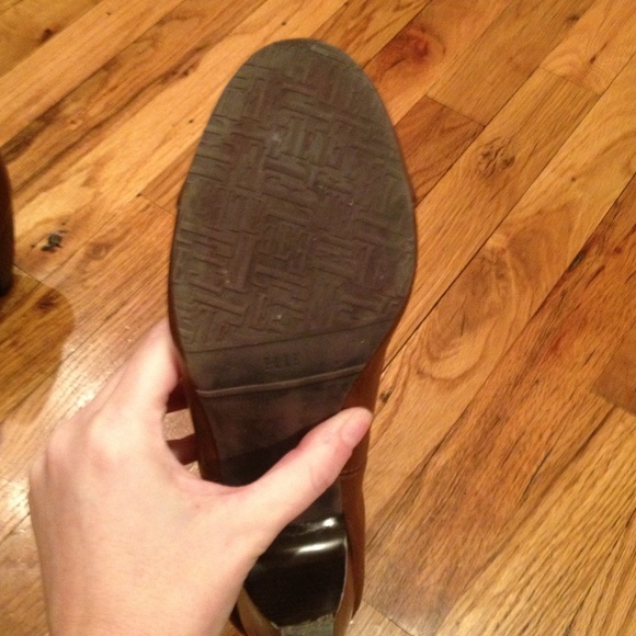 Brown leather lace up booties - Picture 3 of 4