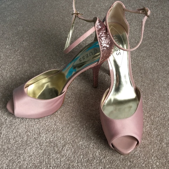 Guess Shoes - Guess brand pink heels