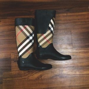 Burberry rain boots