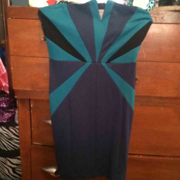 Dress - Picture 2 of 3