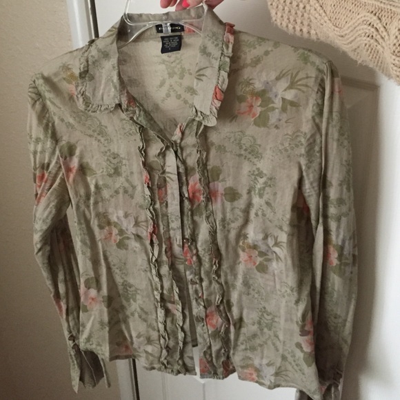 Flowery top