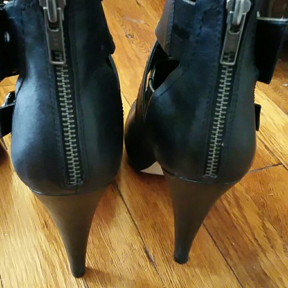 ******SOLD*****Aldo Platform Open-toe Booties - Picture 3 of 3