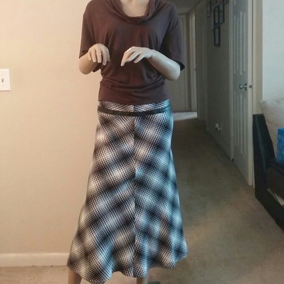 *FINAL* Black/White A-Line Skirt