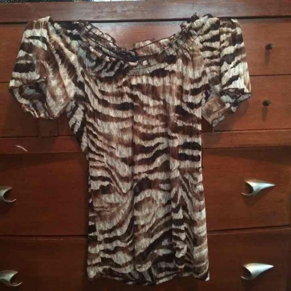 Shirt - Picture 3 of 3