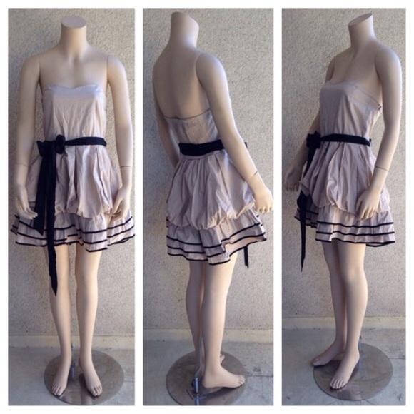 Balloon Dress With Ruffles - Picture 3 of 3