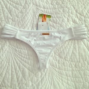 San Lorenzo white bikini bottom