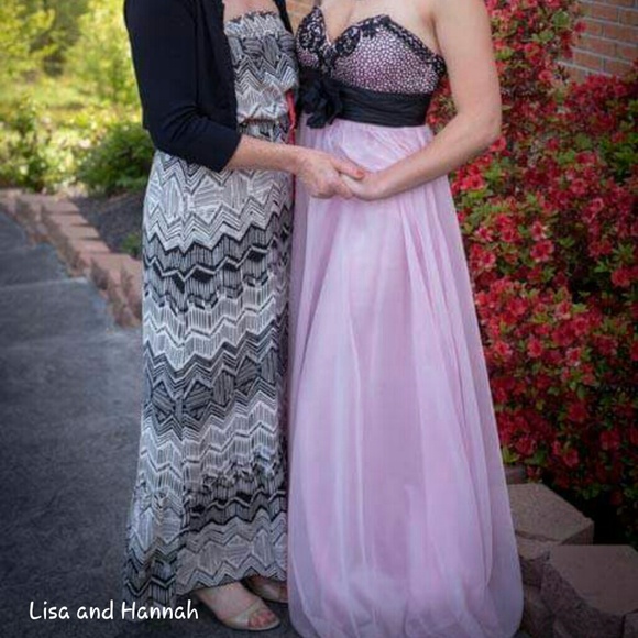 Prom dress - Picture 2 of 2