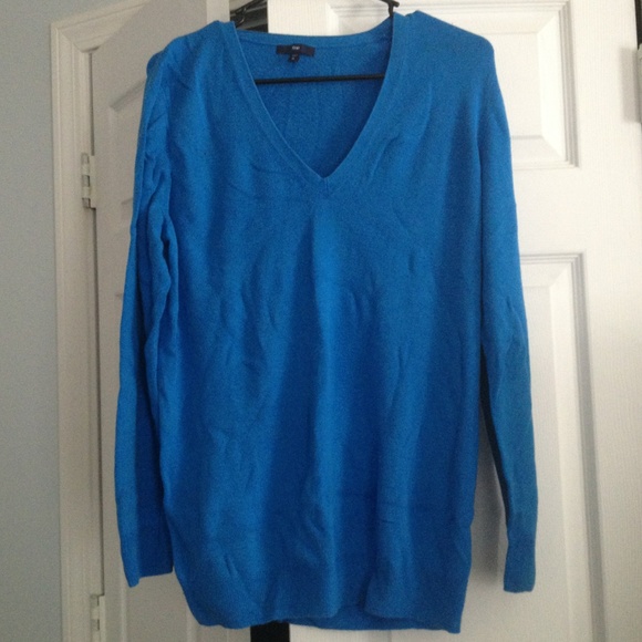 Gap Sweater