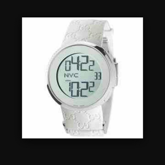 GUCCI WATCH