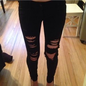 Bullhead black ripped skinny jeans