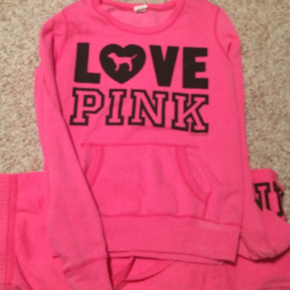 Victoria's Secret Sweats Outfit - Picture 2 of 3