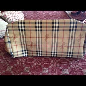 Burberry tote