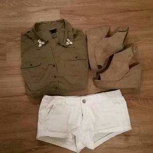 H&M 3/4 Sleeve Casual/Dress Shirt with Collartips