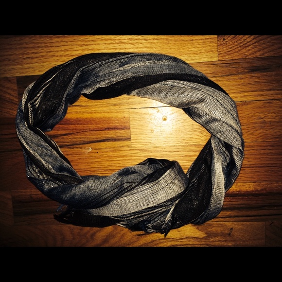 Gray and brown scarf