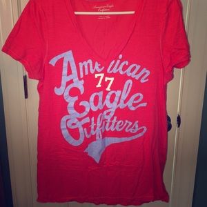 American Eagle graphic tee