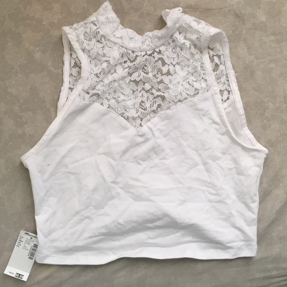 ✨✨Mandee's White Lace Crop Top ✨✨