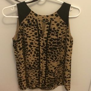 Vince Camuto leopard top