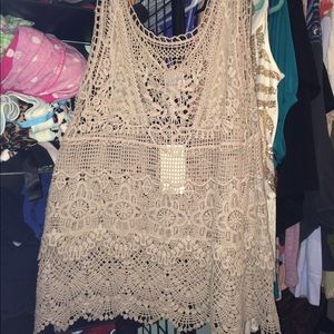 RESERVED bundle for @vickysagee! 🎀🎽