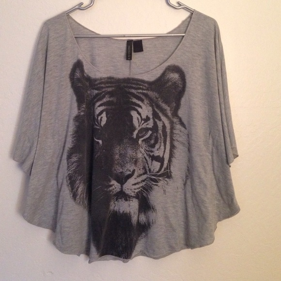 Tiger Graphic Batwing