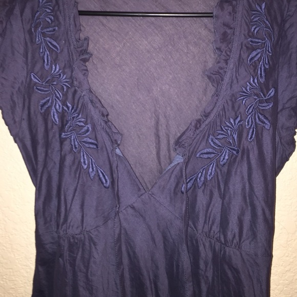 Lulumari Embroidered Dress - Picture 4 of 4