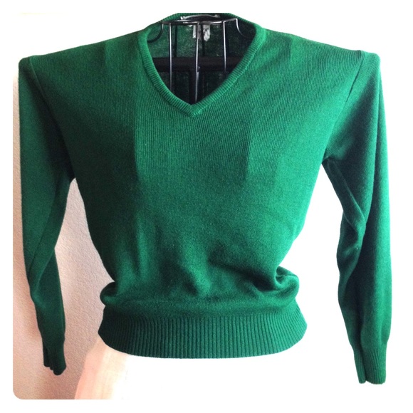 VINTAGE green sweater